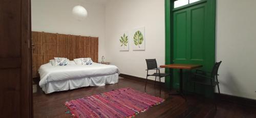 Hostal Patiperra Hostel