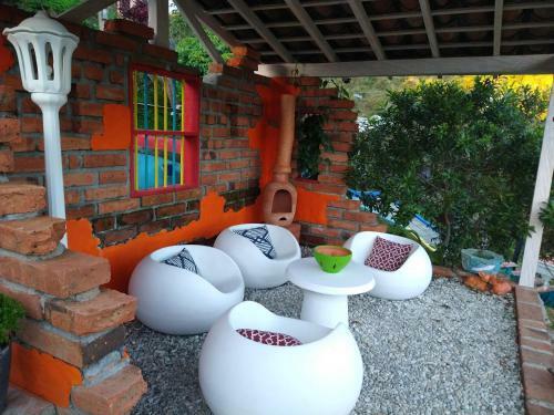 Villa La Clara Campestre - Refugio de La Mariposa Azul - Heleanor
