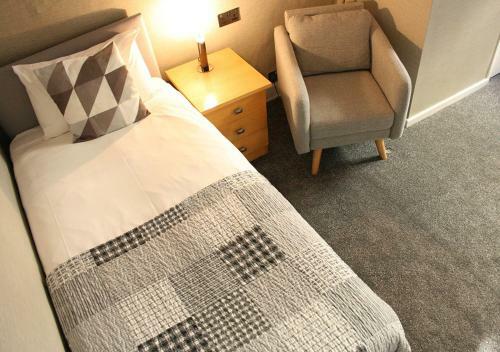 The Warwick Arms Hotel