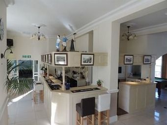 Bath House Hotel