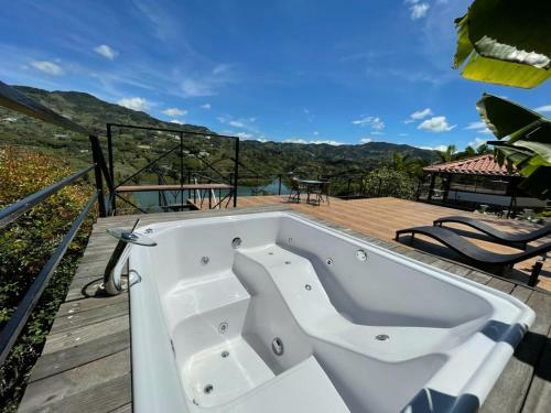 Glamping Domo Geodesico Guatap�