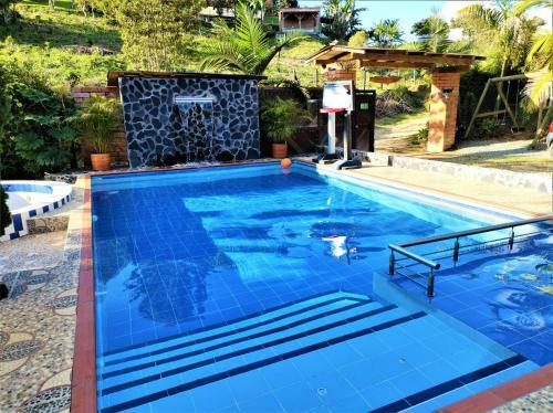 Beatiful Place El Pe�ol
