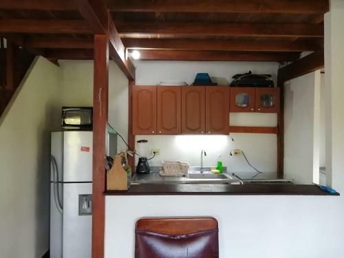Caba�as Con Represa Y Glamping Pe�ol Y Guatap� - Caba�a 1