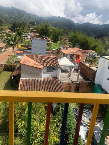 Moderno Apartamento En Guatap� Con Jacuzzi Y Parqueadero