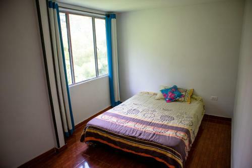Habitaci�n Privada En: Apartamento En Complejo Residencial