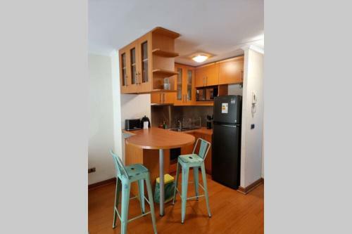 Apartamento Dpto Metro Los Leones, Costanera Center