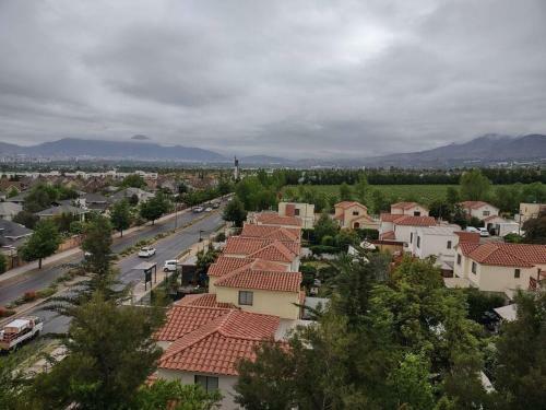 Apartamento Incredible View Of Stgo. From 3 Bed 3 Bath Home!