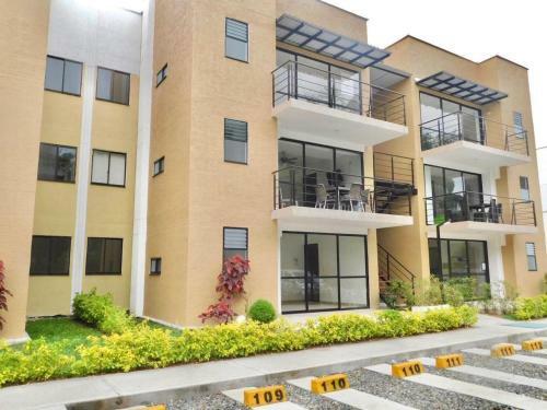 Apartamento Reserva De La Colina Apto C211