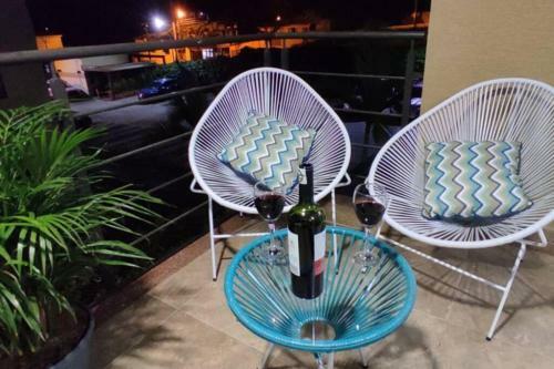 Apartamento Apto Wifi+ Aire AC +piscinas +jacuzzi +tobogan+bbq