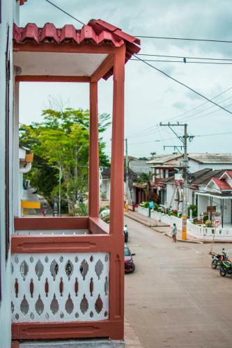 Hotel Balcones Del Sin�