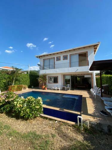 Casa De Nari�o Verde Natural
