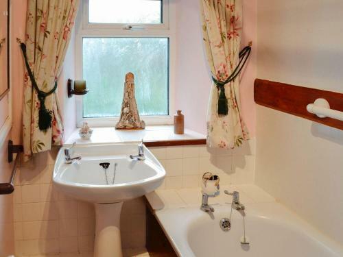Regina Cottage