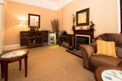 Hostal The Collingdale Guest House