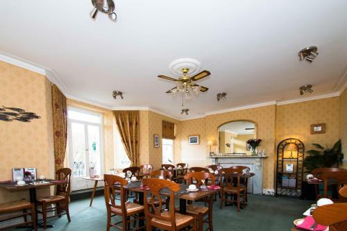 Hostal The Collingdale Guest House