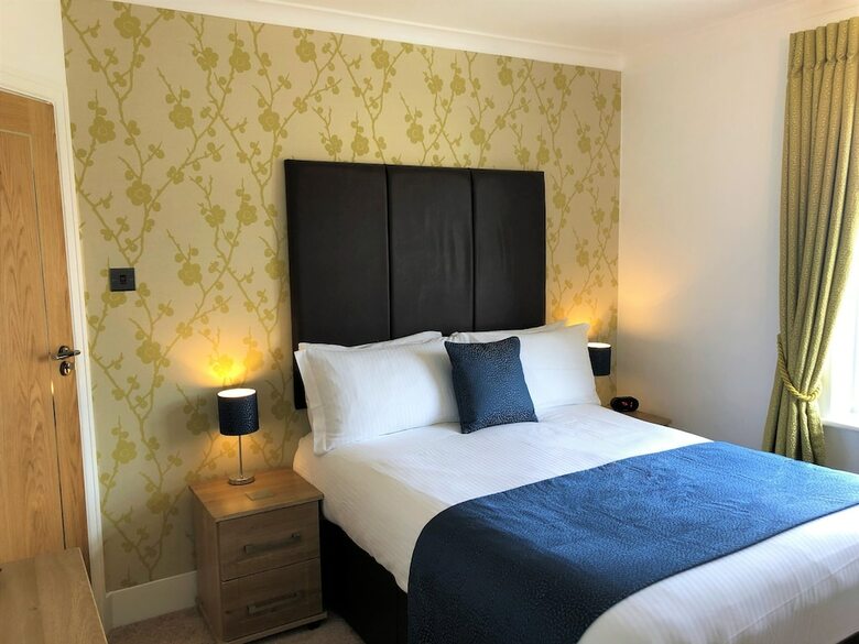 Hostal Marine Court