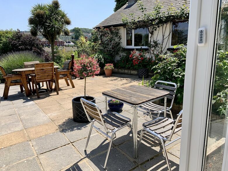 Hostal Epchris House