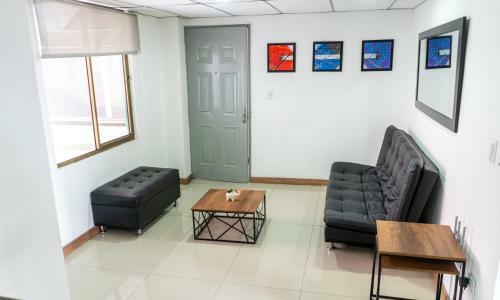 Agradable Y C�modo Apartamento De Dos Habitaciones