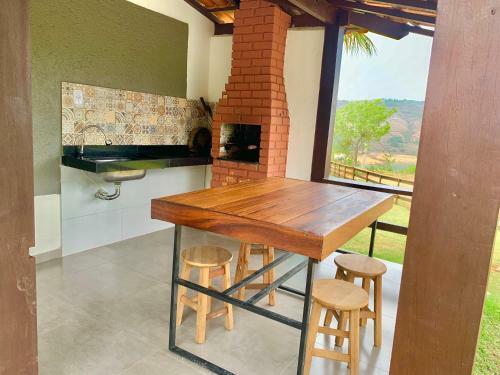 Casa De Temporada Em Capit�lio (charme E Aconchego)