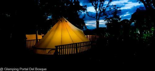 Glamping Portal Del Bosque