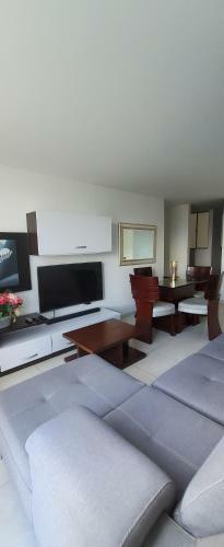 Lindo Apartamento Amoblado.