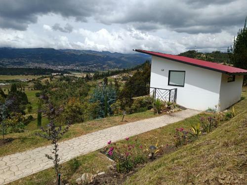 Villa Caba�a Biosostenible En La Monta�a