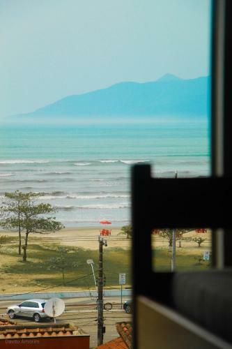 Apartamento Frente Mar Indai�