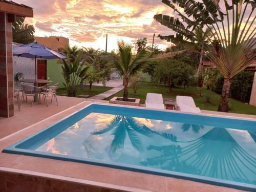 Casa Com Piscina Condom�nio Fechado