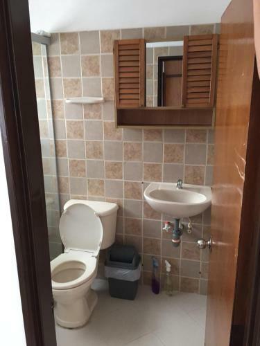 Roomies House By Rincon