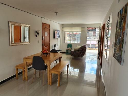 Apartamento Modern House In A Great And Secure Location