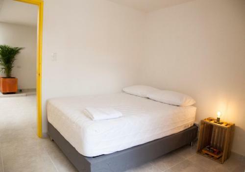 Home Aris Apartments 201