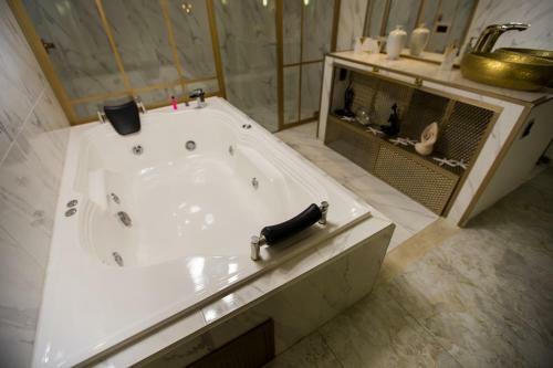 Hotel Lleras Park Concept
