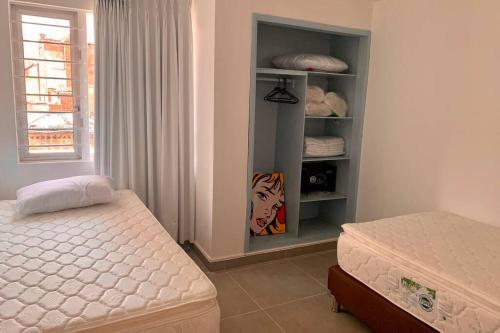 Charming Apartment In Downtown ? Home Aris 301