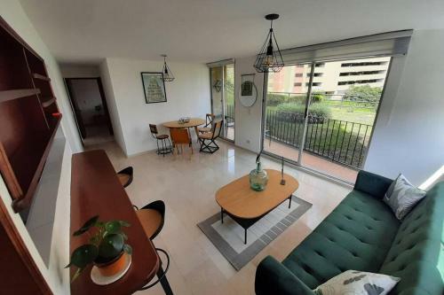 Apartamento De 2 Habitaciones Amoblado