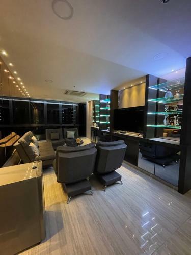 Apartamento 1million Suites