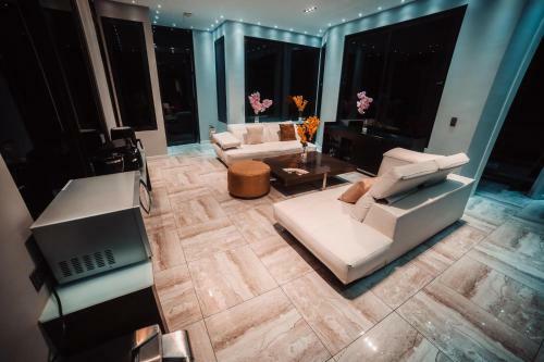 Apartamento 1million Suites