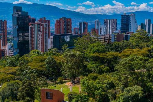 Beautiful Apartment Ultrafast Internet /el Poblado