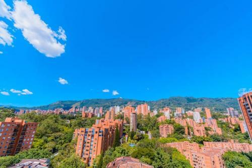 Beautiful Apartment Ultrafast Internet /el Poblado