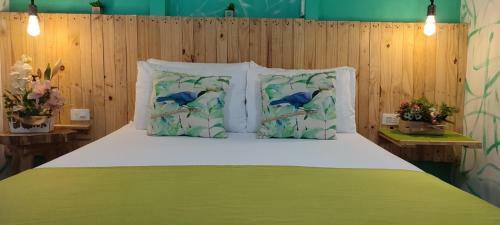 Hostal The Garden Lleras