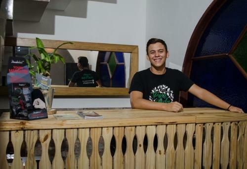 Hostal Pura Vida La 70