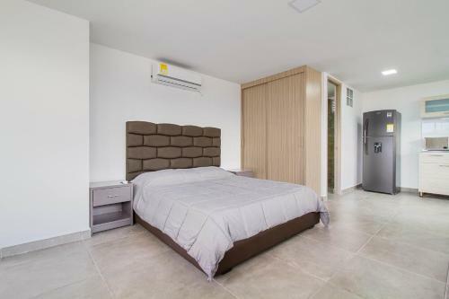 Camelot Apartahotel