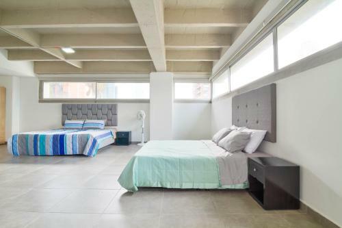Camelot Apartahotel
