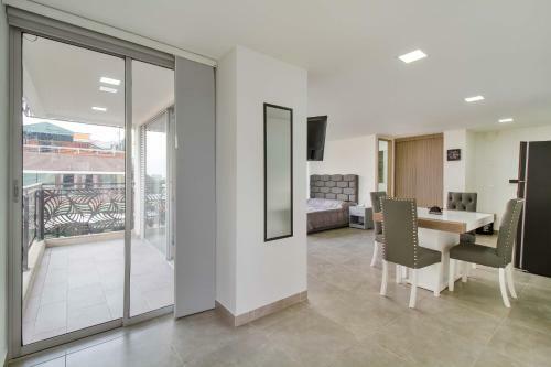 Camelot Apartahotel