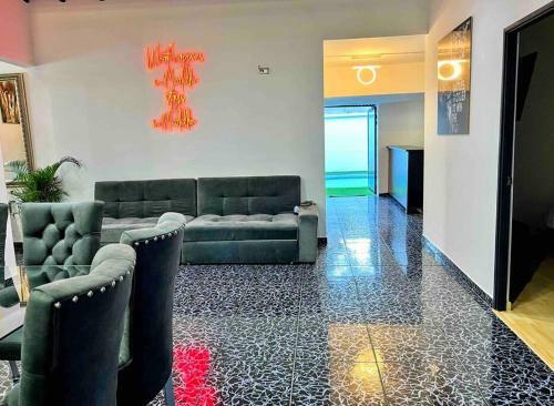 Villa The Grand Palace In El Poblado, Medellin