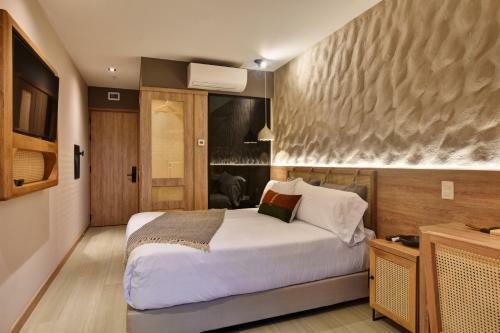 Landmark Hotel