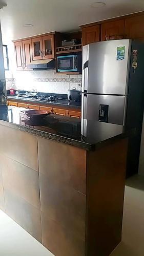 Espectacular Apartamento, Con Servicios Incluidos En Unidad Cerrada.