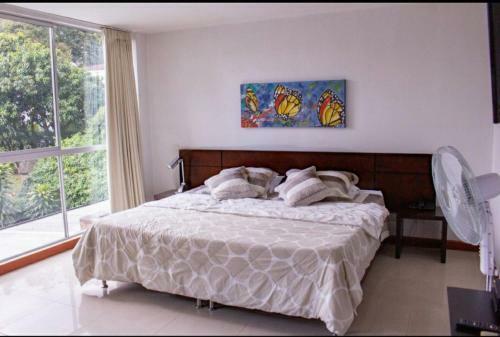 Apartment Blux Cerca Lleras, Piscina, Parqueadero