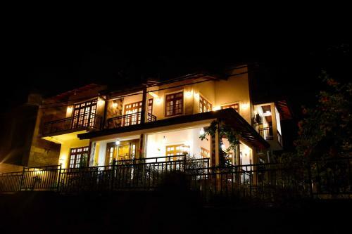 Hostal Kings Kingdom Villa