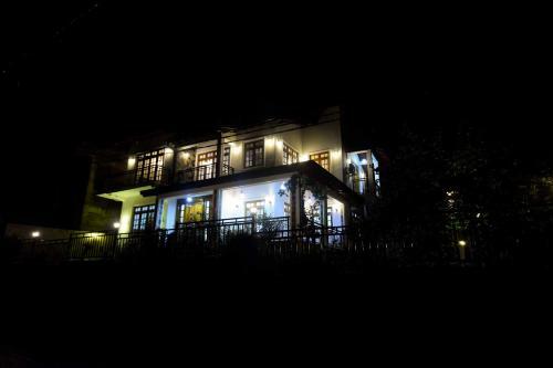Hostal Kings Kingdom Villa