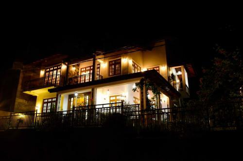 Hostal Kings Kingdom Villa
