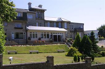 Melville Hall Hotel And Utopia Spa
